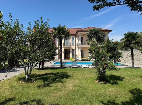 Aisi Villa