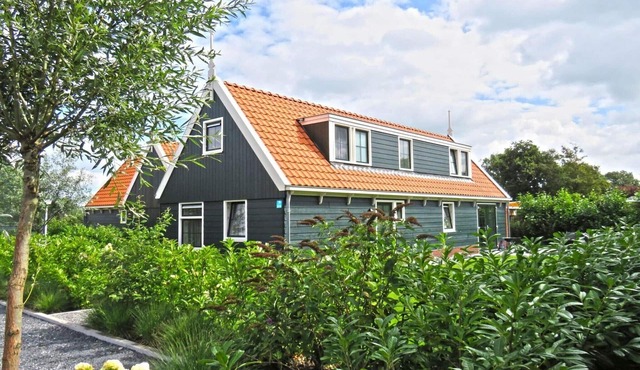 Alkmaar Cozy Dutch Villa in West-Graftdijk