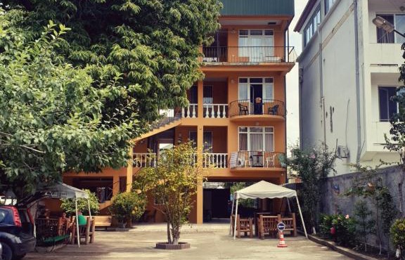 Anri Hotel