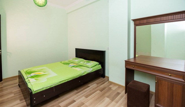 Apartment ia at kuchishvili10