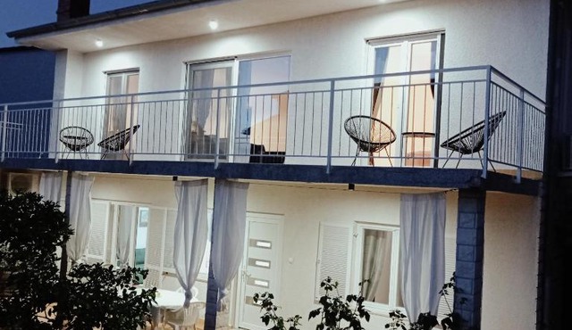 Apartment MONAS III in Pješčana Uvala