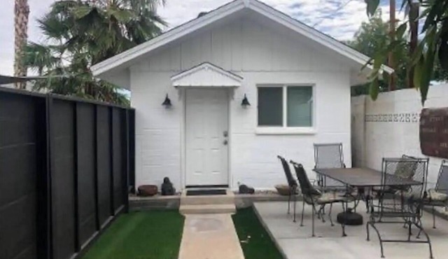 Arcadia Cottage in Phoenix