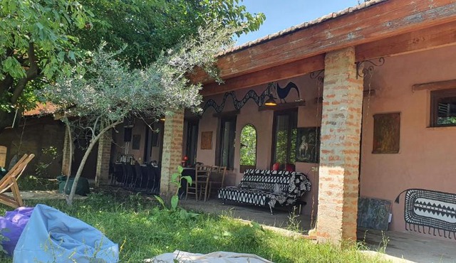 ARTTENT Residence Nukriani
