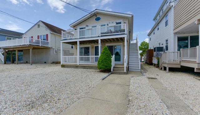 Avalon Vacation Rental w/Porch & Grill! in Avalon