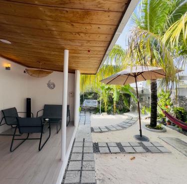 Avi Cabana in Himmafushi