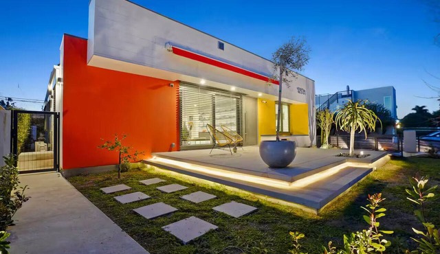 Award-Winning Eco Retreat with Fresh Air - certified Passive House in Los Angeles