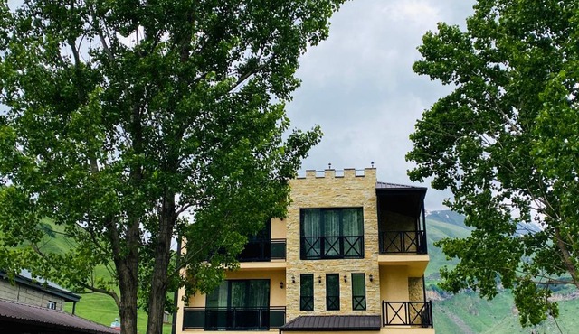 Besami Hotel