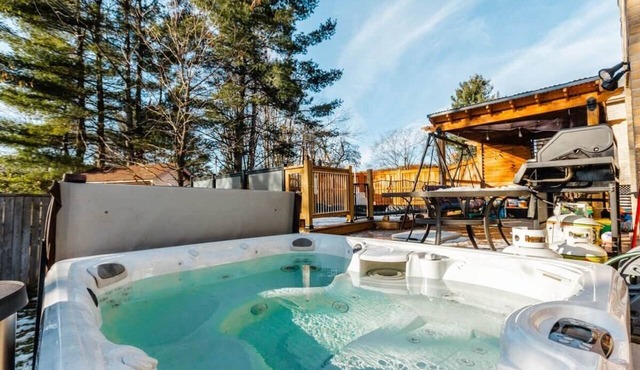 Blue Haven | Thoughtfully Designed Retreat in Barrie