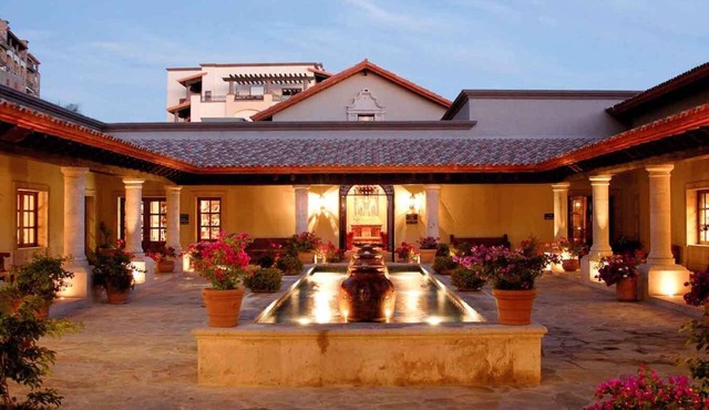 Book a week at a premium resort in Cabo San Lucas Mexico in Cabo San Lucas