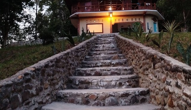 Bukit Lawang Wonderful bed & breakfast Rimba House in Batu Kapal North Sumatra in North Sumatra