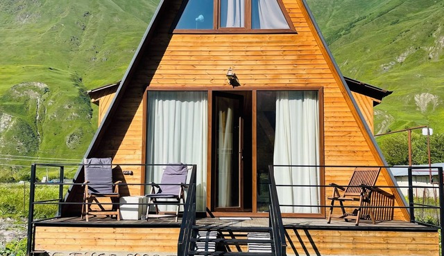 Cabin close to the river , valley and waterfall. Where you can enjoy the nature