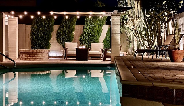 Cactus House - Spacious home & pool next to mountains and close to everything in Phoenix