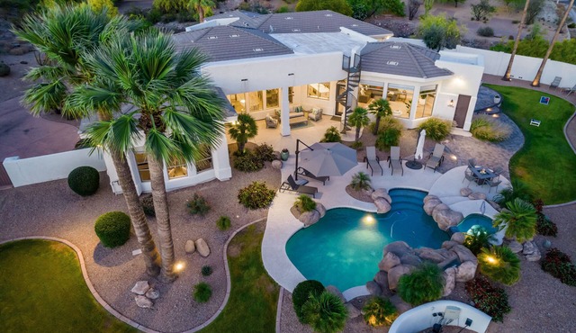 CAMELBACK MT BEAUTY PARADISE VALLEY SCOTTSDALE AREA in Paradise Valley