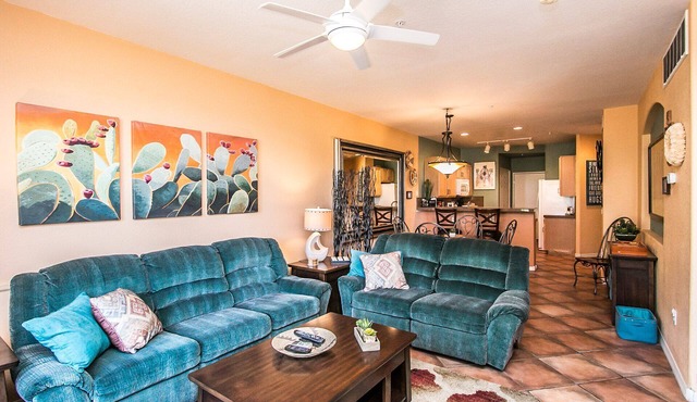 Cancellation Condo available January 2026 - Book NOW Great Sunsets - Golf Course in Mesa