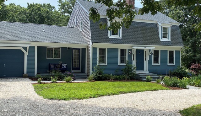 Cape Cod Family Escape – Lake, Beach, Bikes & Firepit! in Harwich