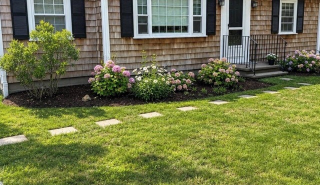 Cape Cod getaway: 2-bedroom cottage in charming West Harwich, Massachusetts. in Harwich