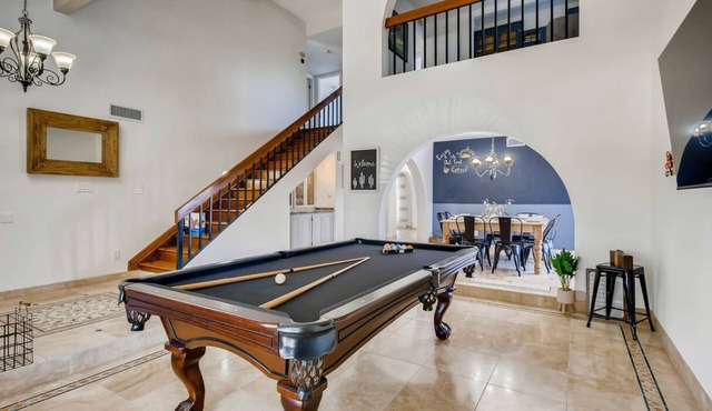 Casa Grande Scottsdale-Game Room, Put-Put Golf, Heated Pool and perfect location in Scottsdale