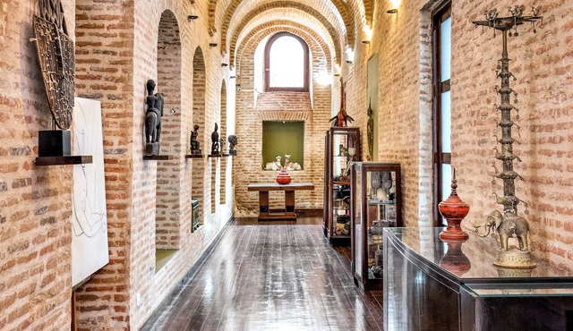 Castle in Old Town, Vienna Room