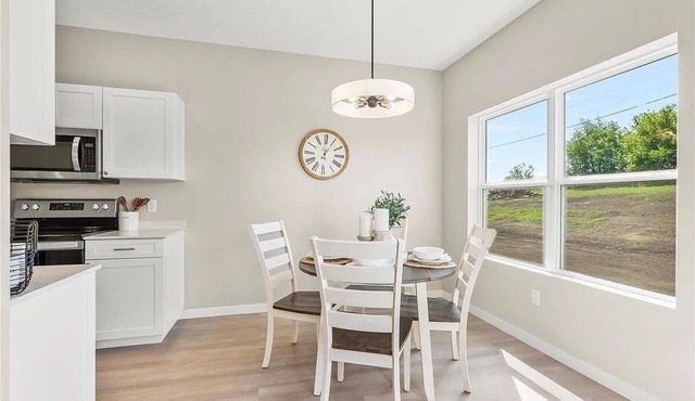 Central Cedar Falls Townhome - Family Friendly! in Cedar Falls