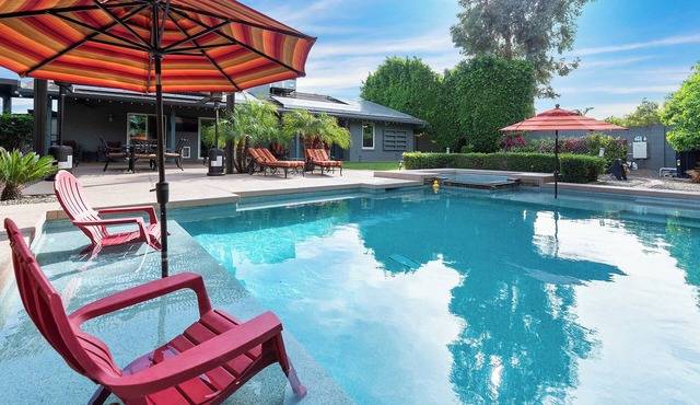 Central Desert Getaway, Heated Pool + Hot Tub, Resort Vibes: Near golf & hiking! in Phoenix