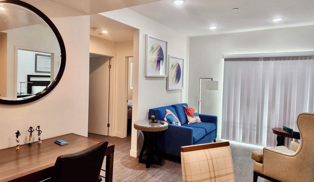 Charming 2BR Suites Stylish Stay in Beautiful Los Angeles in Los Angeles