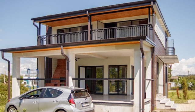 Charming 3-bedroom house with AC and WiFi in wonderful Shekvetili