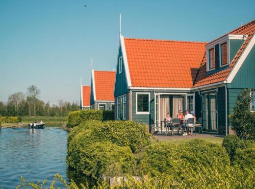 Charming Chalet in De Rijp in West-Graftdijk
