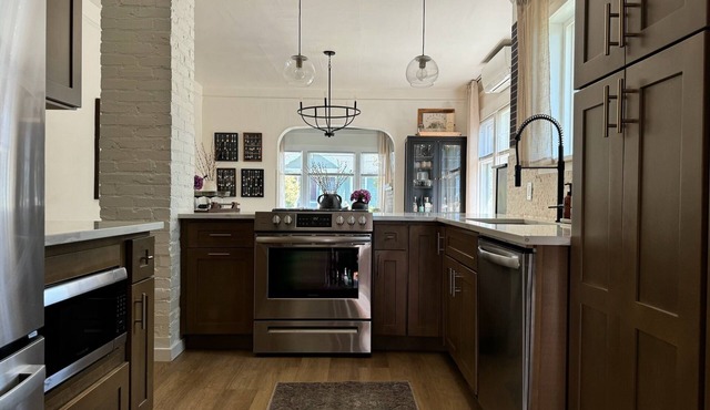 Charming Craftsman Home-Away-from-Home in Ravenna with Luxury Gymn in Seattle