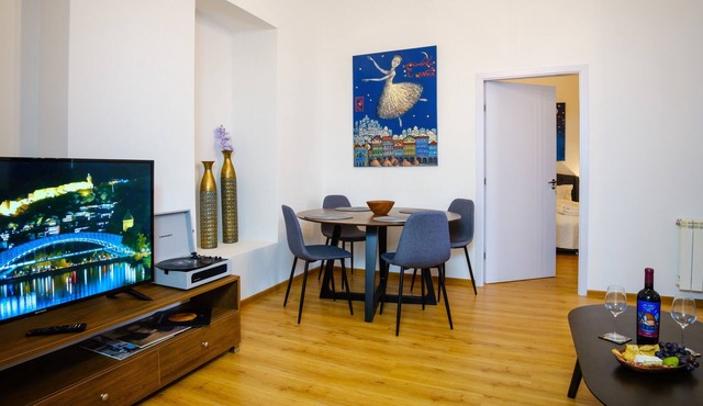Comfortable two-bedroom apartment in Sololaki, near Liberty Square