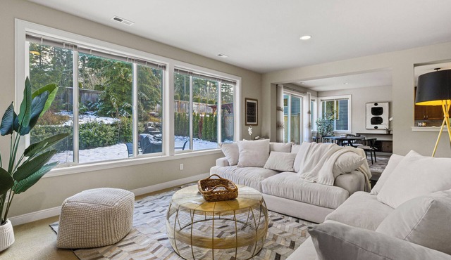 Cozy 5B3.5B｜Garage Access｜Pet OK｜Sammamish Retreat｜Flex-Lease #42228 in Sammamish