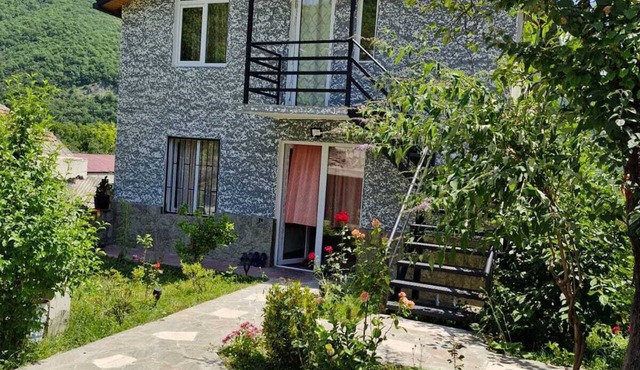 cozy house with stunning views of the Aragvi Valley