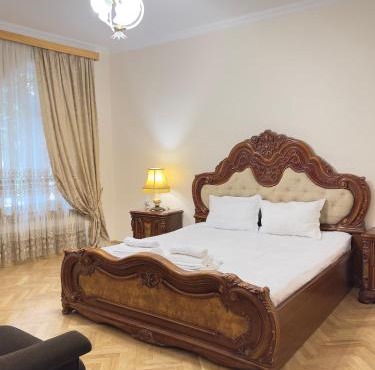 Davit's Apartments 21