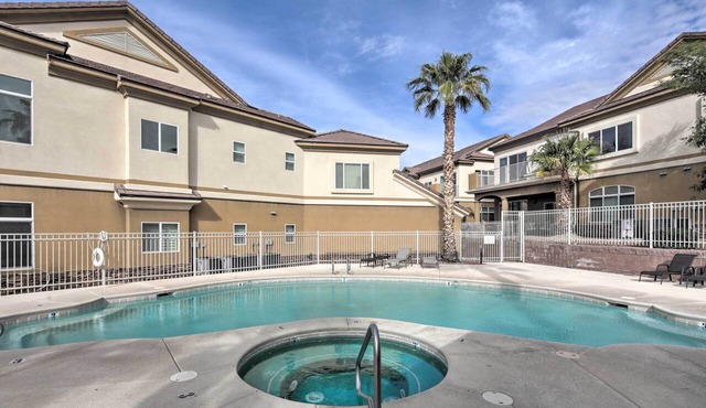 Desert Condo w/Pool ~ 3 Miles to Colorado River! in Bullhead City
