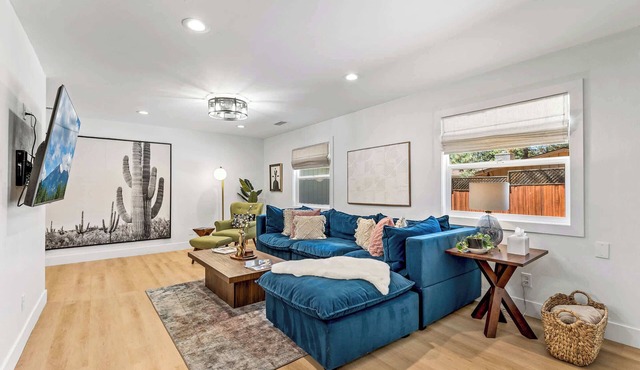 Design | Single Level | AC | Hottub | Backyard Fun in Flagstaff