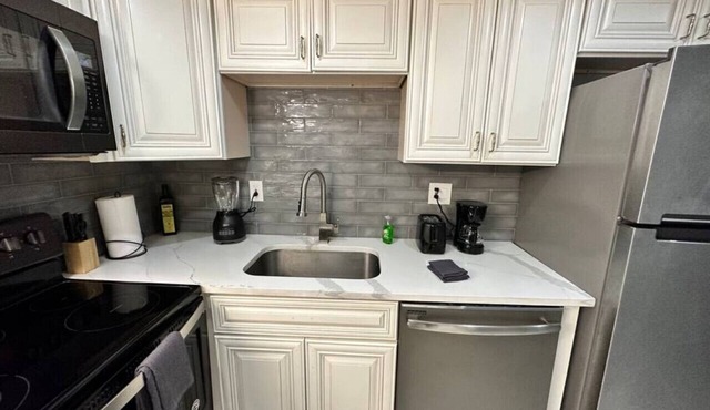 Downtown Delight Vibrant Oasis in Heart of DC's Bustling Streets in Washington