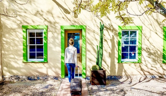 Downtown Rustic Adobe - Newly Renovated Historic Property - KING Bed & Parking in Tucson