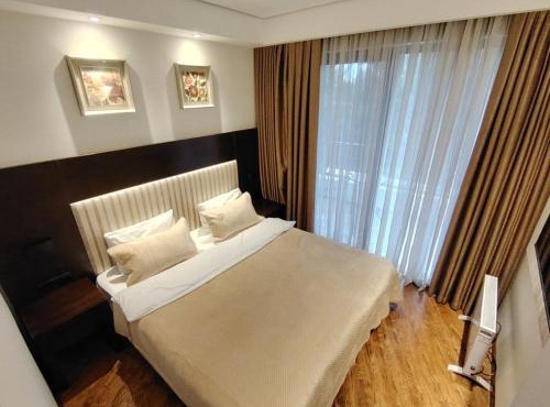 DreamLand apart hotel