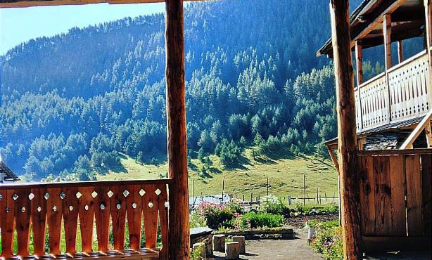 "Dzveli galavani" Tusheti Diklo "ძველი გალავანი"