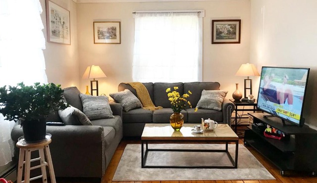 East Side Private Apartment in Providence