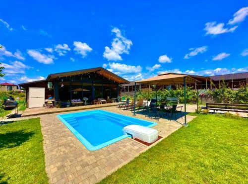 Eco Saguramo Chalet