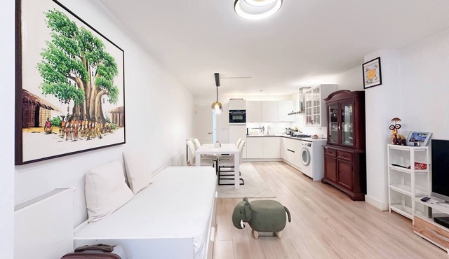 Elegant 4P Ground floor apartment @Amsterdam De Pijp in Amsterdam