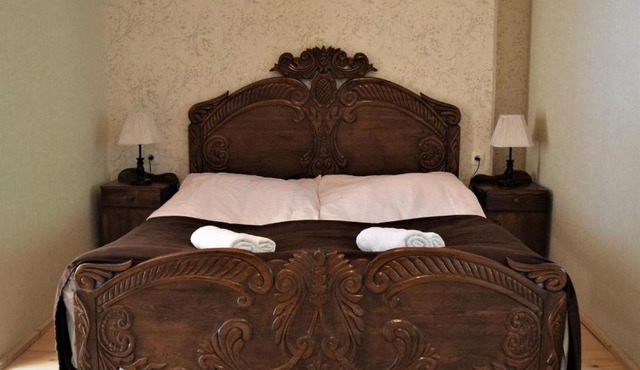 ELISO'S GUESTHOUSE