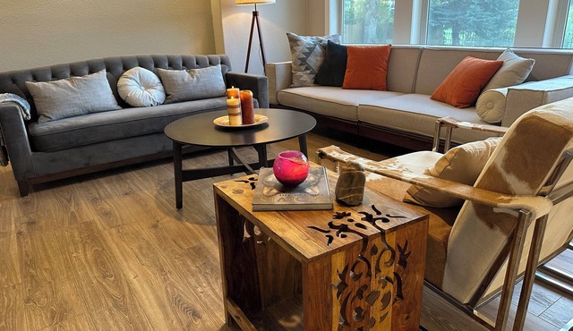 Entire Private Garden Level Retreat in Englewood