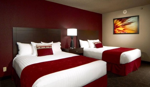 Everything You Need For A Comfortable Stay! 4 Modish Units, Dining, Gambling! in Laughlin