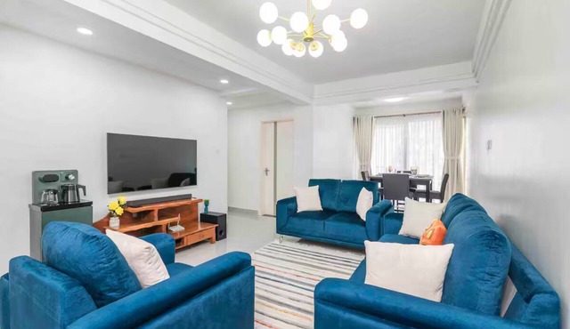 Executive 2BR Stunning Views ,Golf Simulator & Gym in Nairobi