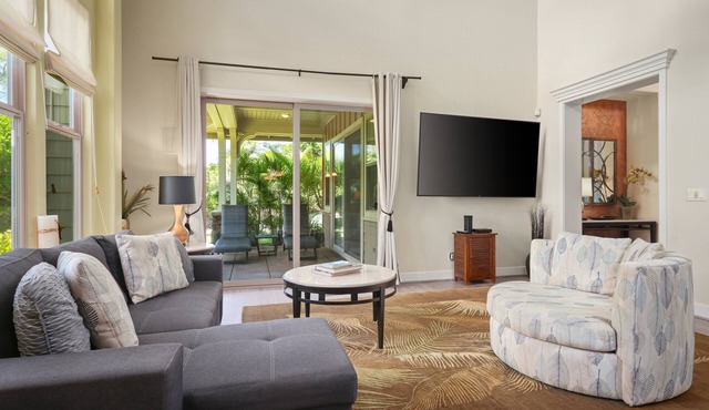 Experience luxury at Mauna Lani's Palm Leaf condo, a spacious 2BR retreat in Kamuela. in Kamuela