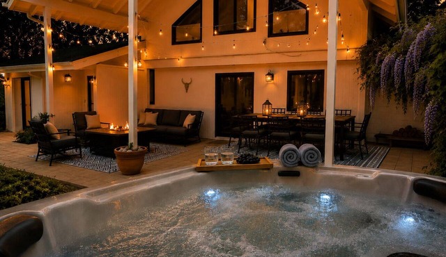 Family Friendly Retreat 35 min to Yosemite Hot Tub + Fire Pit Pets Welcome in Oakhurst