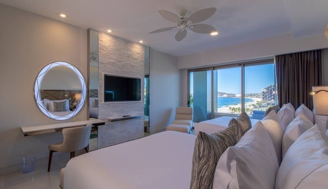 Five-Star 3BD Oceanview Suite for Family & Friends in Cabo San Lucas