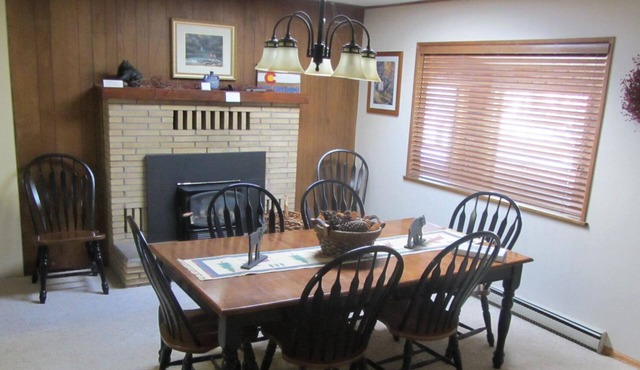 Forest View - 4 bedroom, skiing, fishing, hiking, wildlife. STR permit #1061 in South Fork