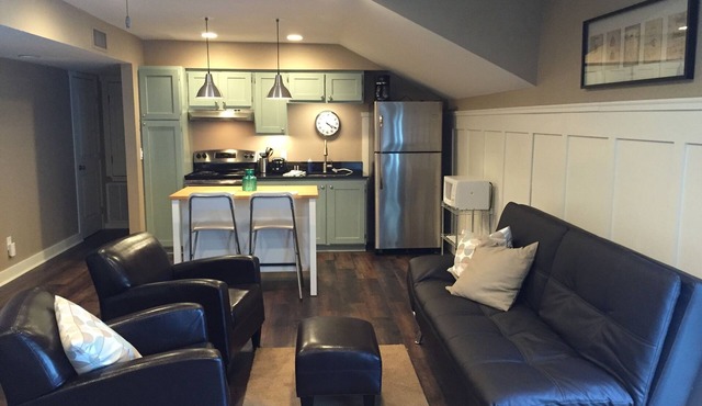 Fresh bed and fresh bread in beautiful studio! in Mesa